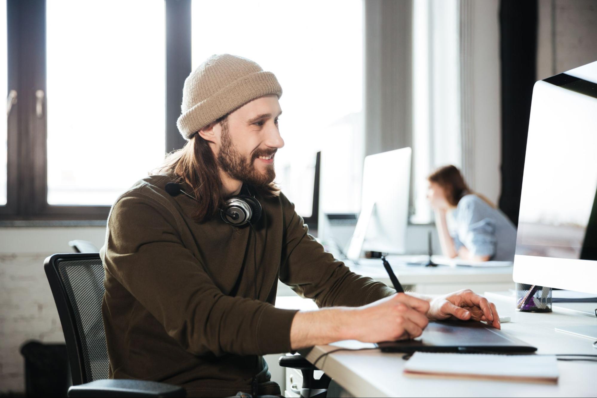 How to Hire a Software Developer: Utilize Online Platforms