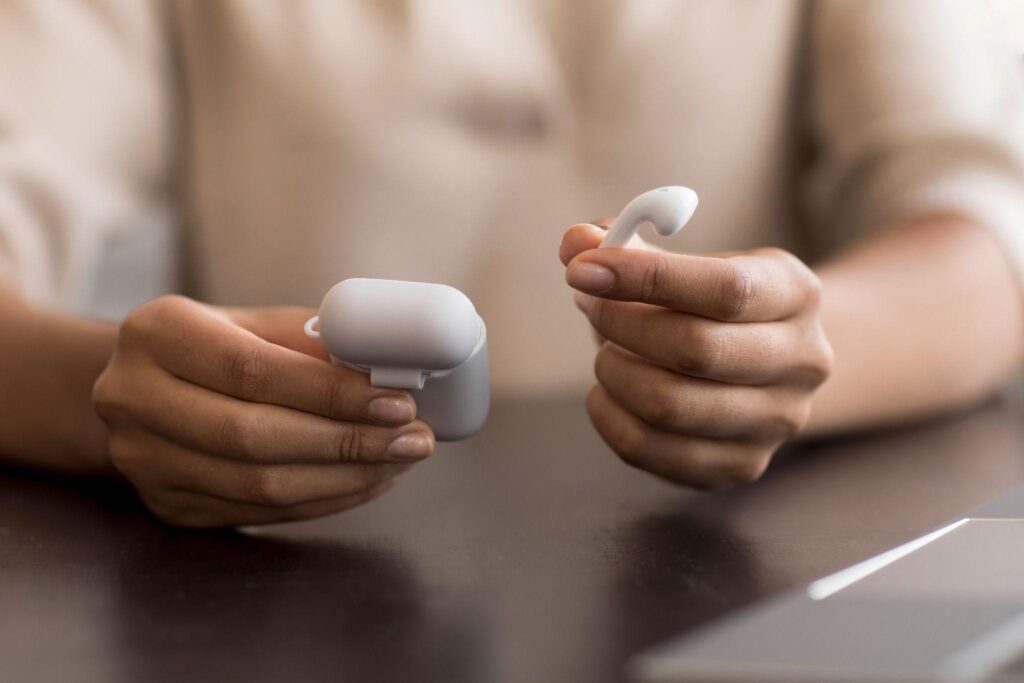 Enhancing the Experience of Users through the Design of Audiology Devices