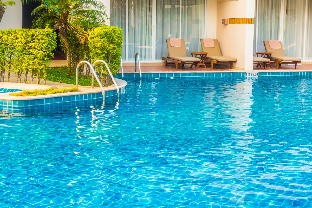 Year-Round Pool Maintenance Made Easy: How the Beatbot iSkim Ultra Adapts to Seasonal Changes