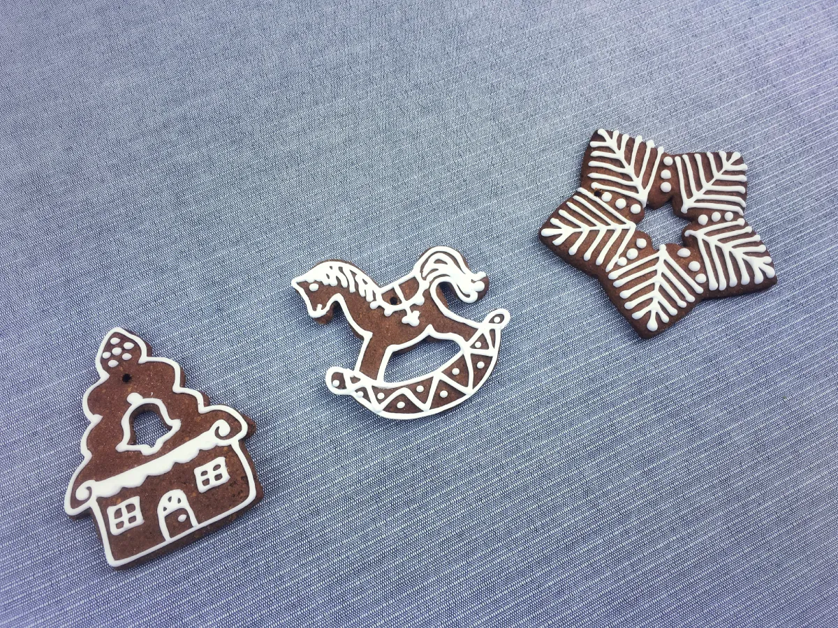 Why Are Custom Pins Suitable For Official Or Formal Uses