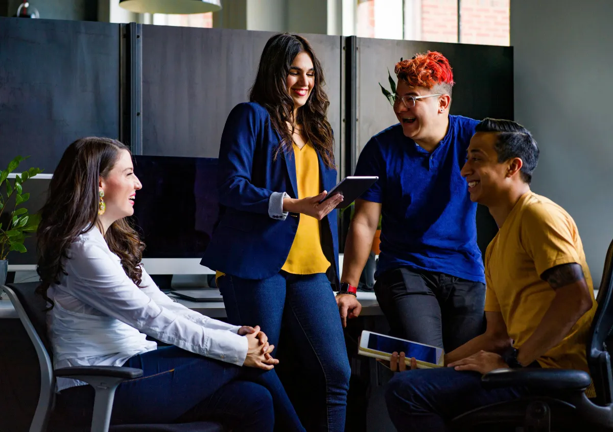How HR Software Can Help Build Stronger Teams