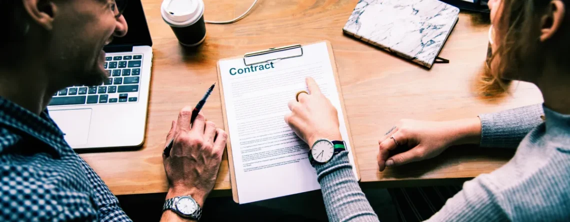 Best AI Contract Review Software: Buyer's Guide 2025
