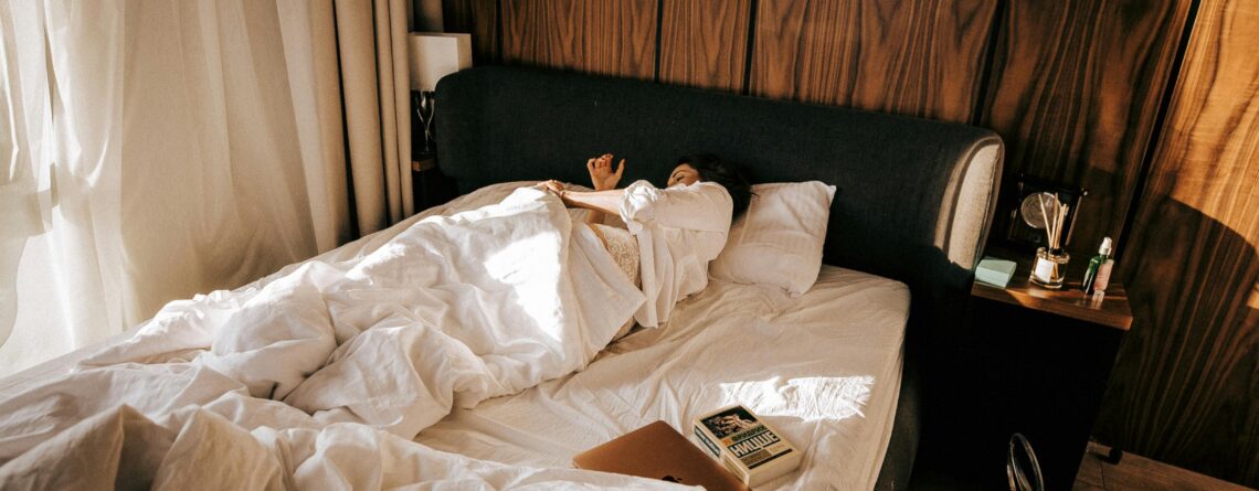 hotel-style comforter sets
