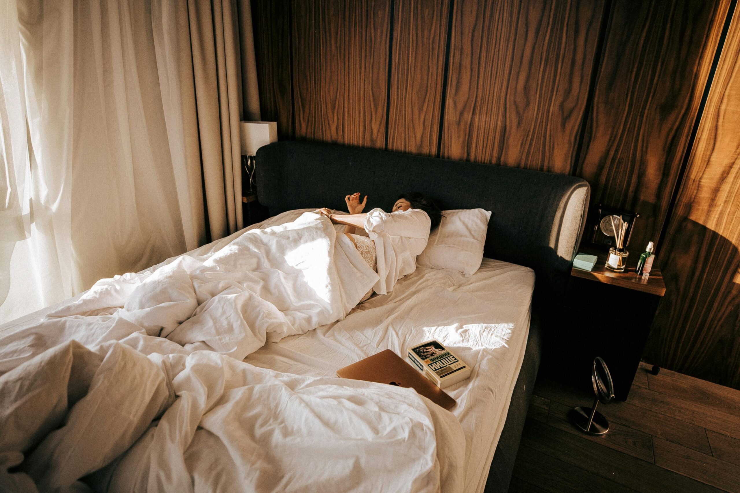 hotel-style comforter sets