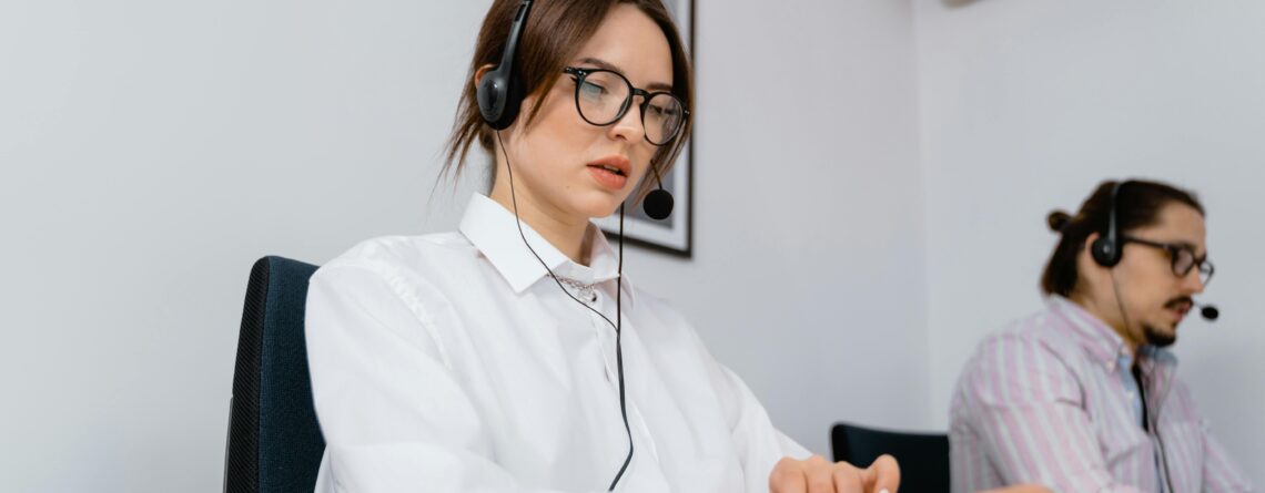 Chatbots vs human support