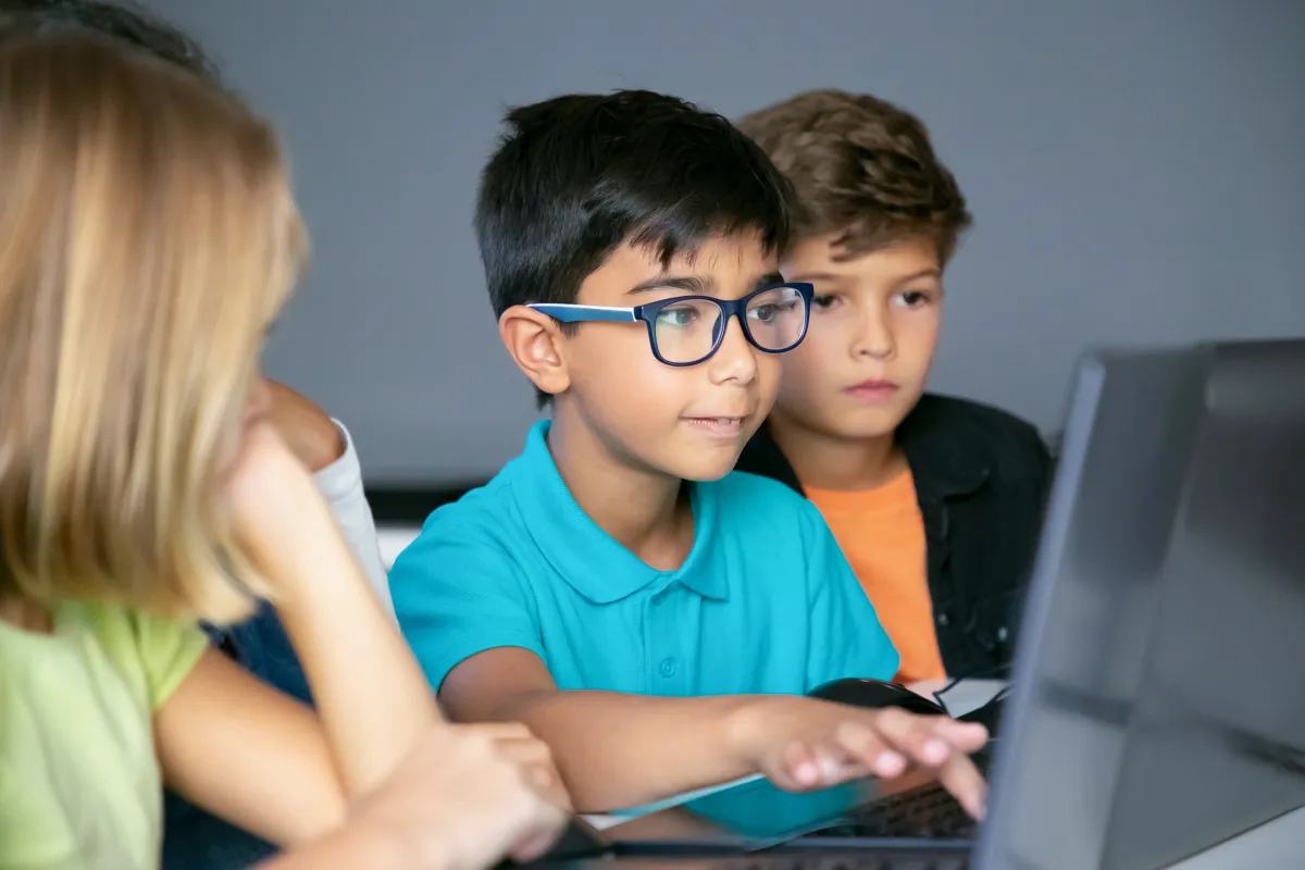 A Look at What Your Kids Can Learn in Minecraft Coding