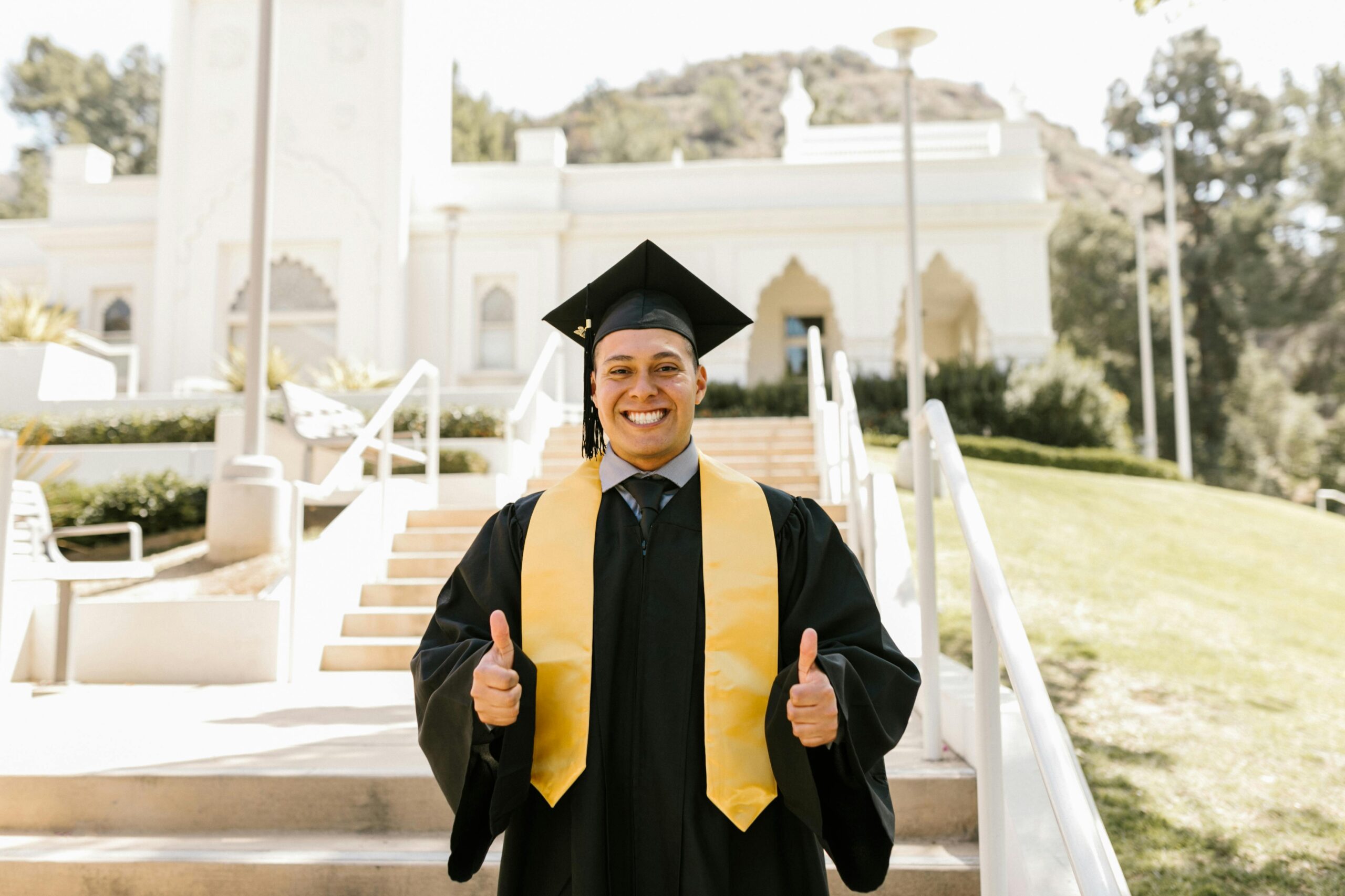 graduation stole meaning