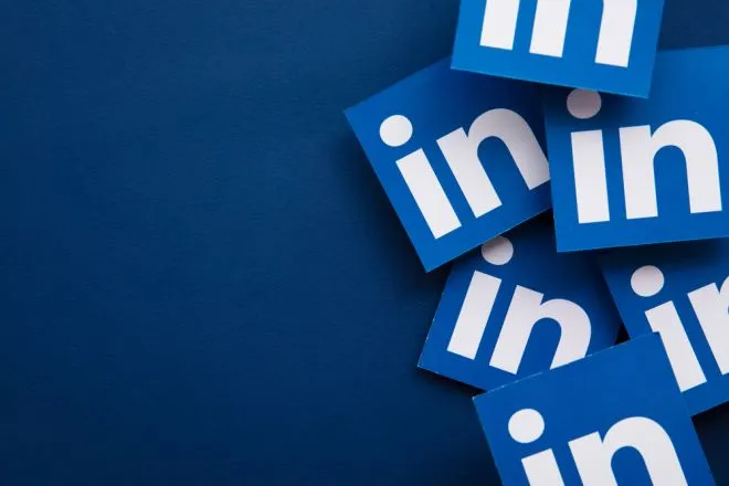 Discover the top 6 websites to buy LinkedIn followers in 2025 after the September update. Boost credibility, grow your network, and enhance visibility safely.