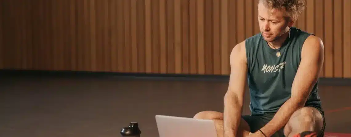 Work, Health, and Focus: The Hidden Connection Between Productivity and Nutrition