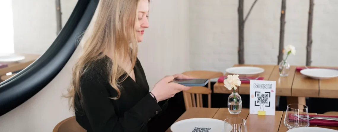 RESTAURANT TABLE SITTING CAPACITY