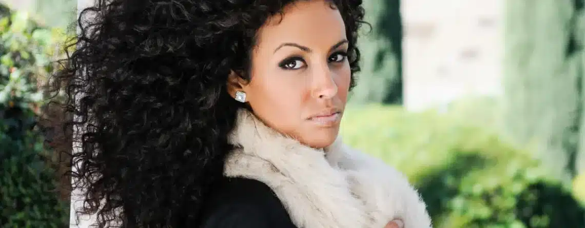 Isee Hair Half Wigs and Burmese Curly Wigs: The Perfect Blend of Volume, Style, and Versatility