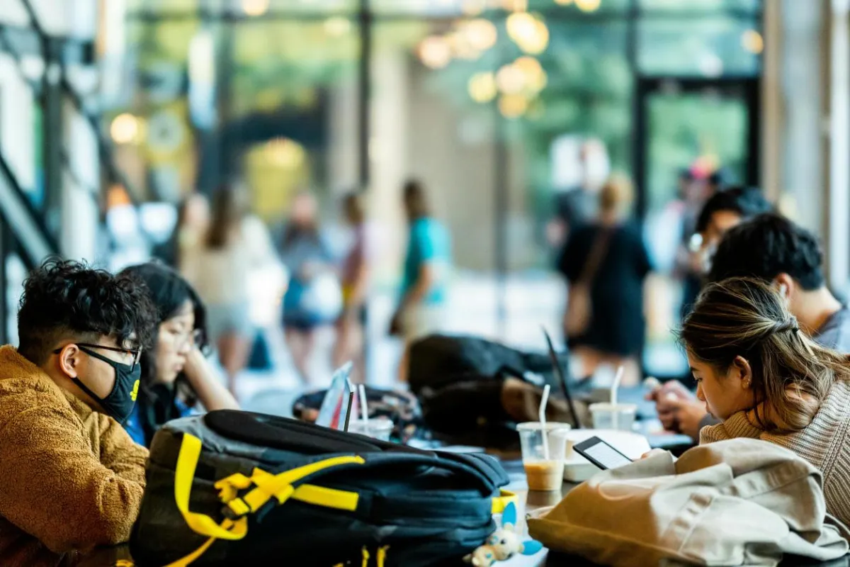 Most Reliable Student Accommodation Booking Platform in UK: uhomes.com