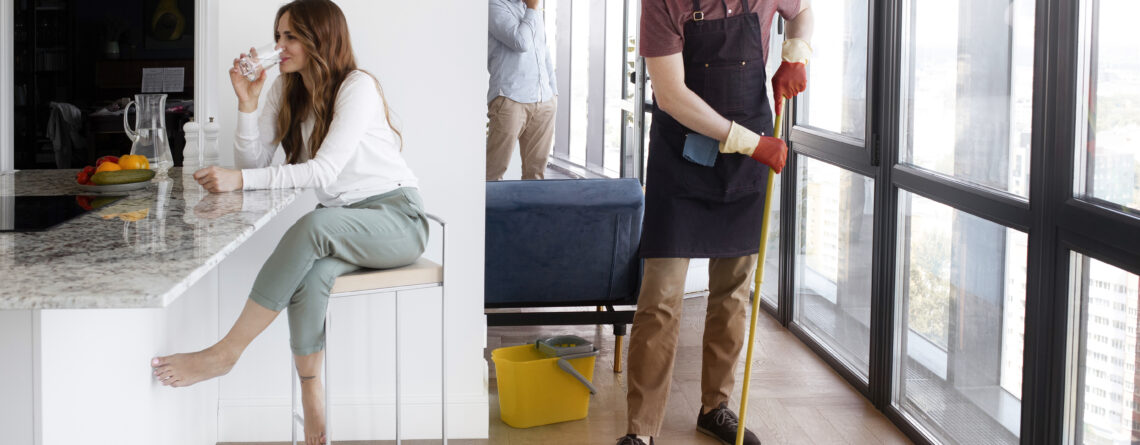 How Professional Cleaning Services Support Healthier and More Organized Living Spaces