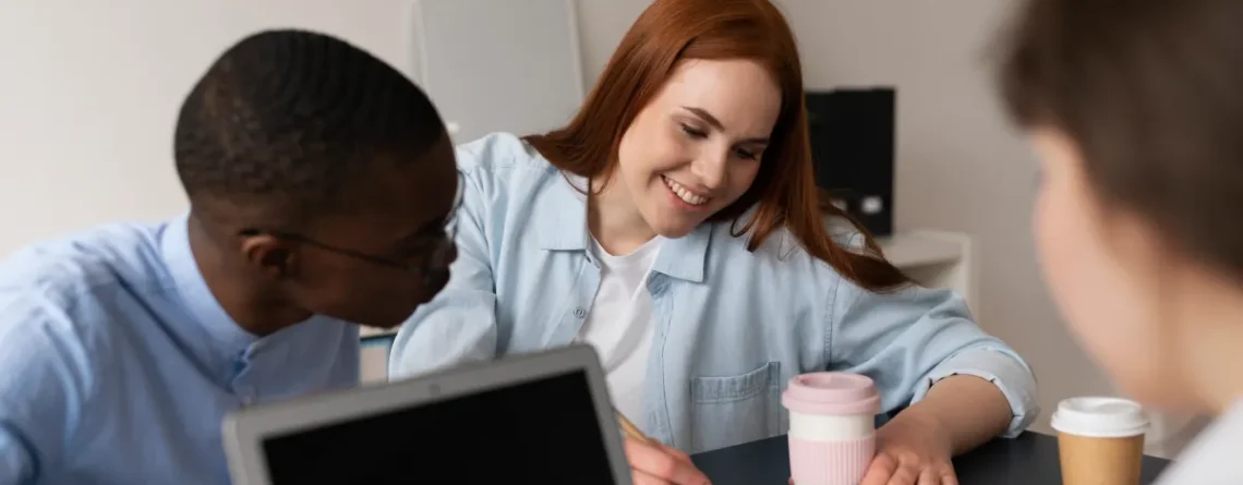 Turning Website Visitors Into Loyal Customers Through Brand Design