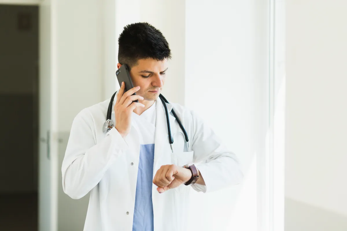 Why More Dubai Residents Are Choosing a Doctor on Call Over Traditional Clinics