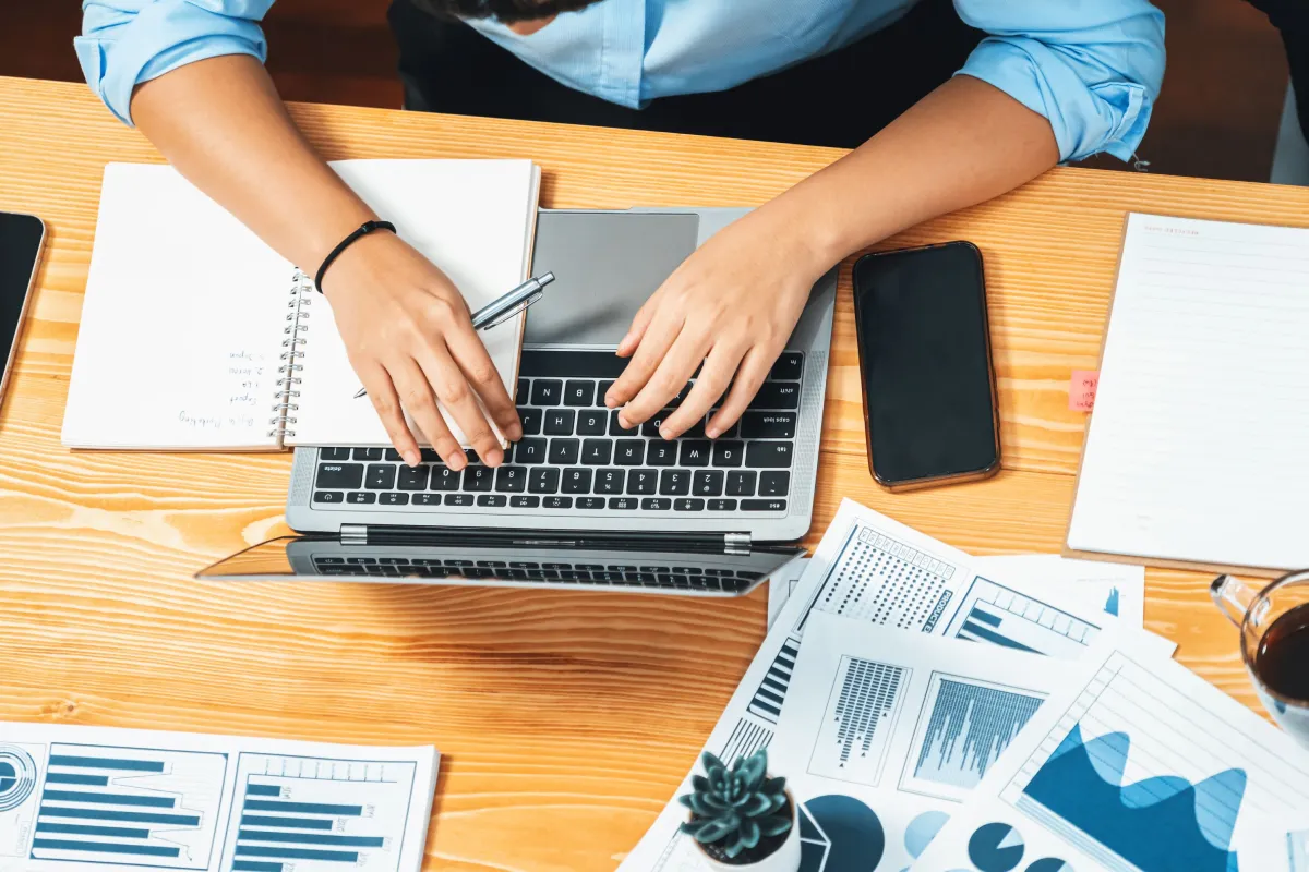 Essential Tools for Small Business Operations on WordPress (From Invoicing to Paystubs)