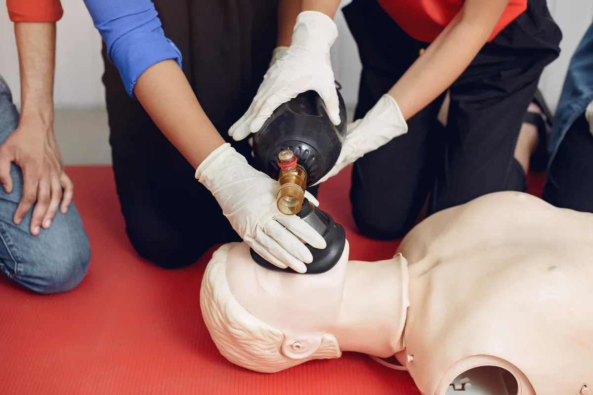 How First Aid Training Saves Lives and Protects Your Business