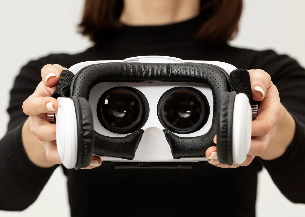 AI Accessories That Actually Look Good: A 2026 Roundup