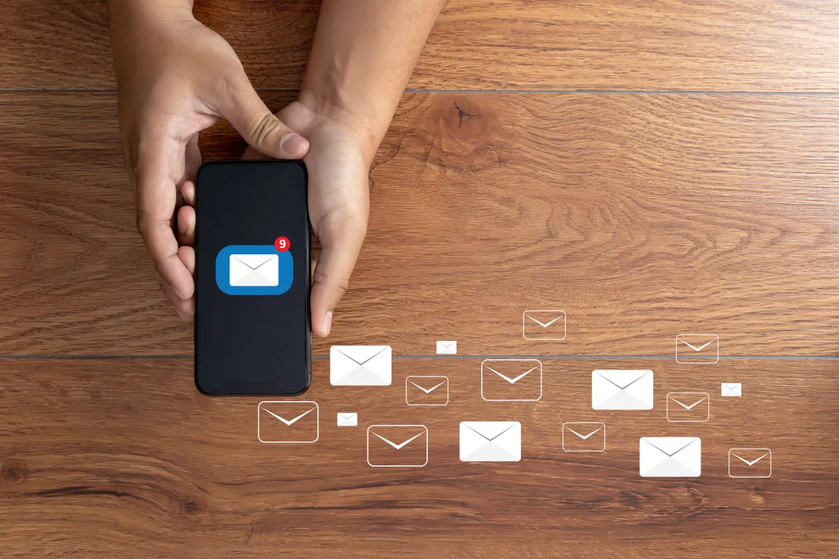 How to Create Brand-Aligned Push Notifications That Resonate With Your Users
