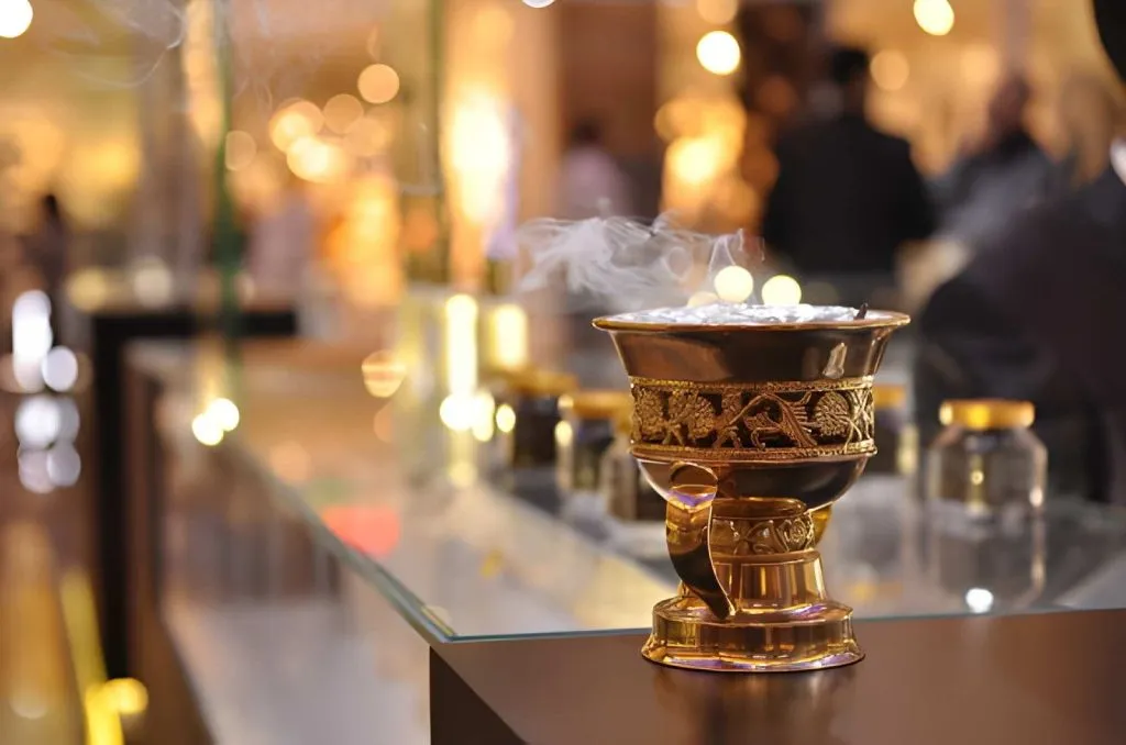 Scent-Scaping the Modern Apartment: Neutralizing Winter Dampness with Traditional Agarwood