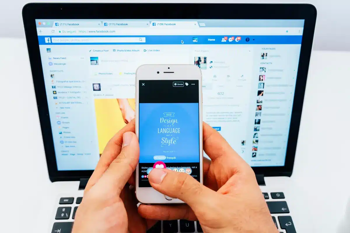 What Font Does Facebook Use for Posts? Complete Explanation